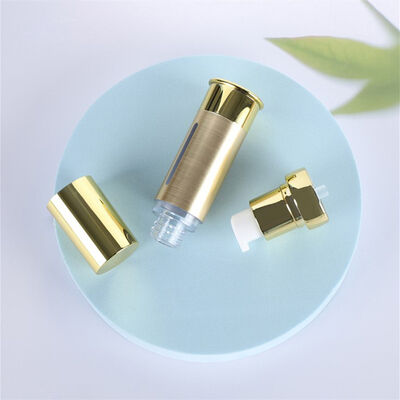 Nhà cung cấp Trung Quốc Chai mỹ phẩm nhựa sang trọng màu bạc 15ml 30ml 50ml Bình xịt bơm serum nhựa không khí rỗng của Kinpack